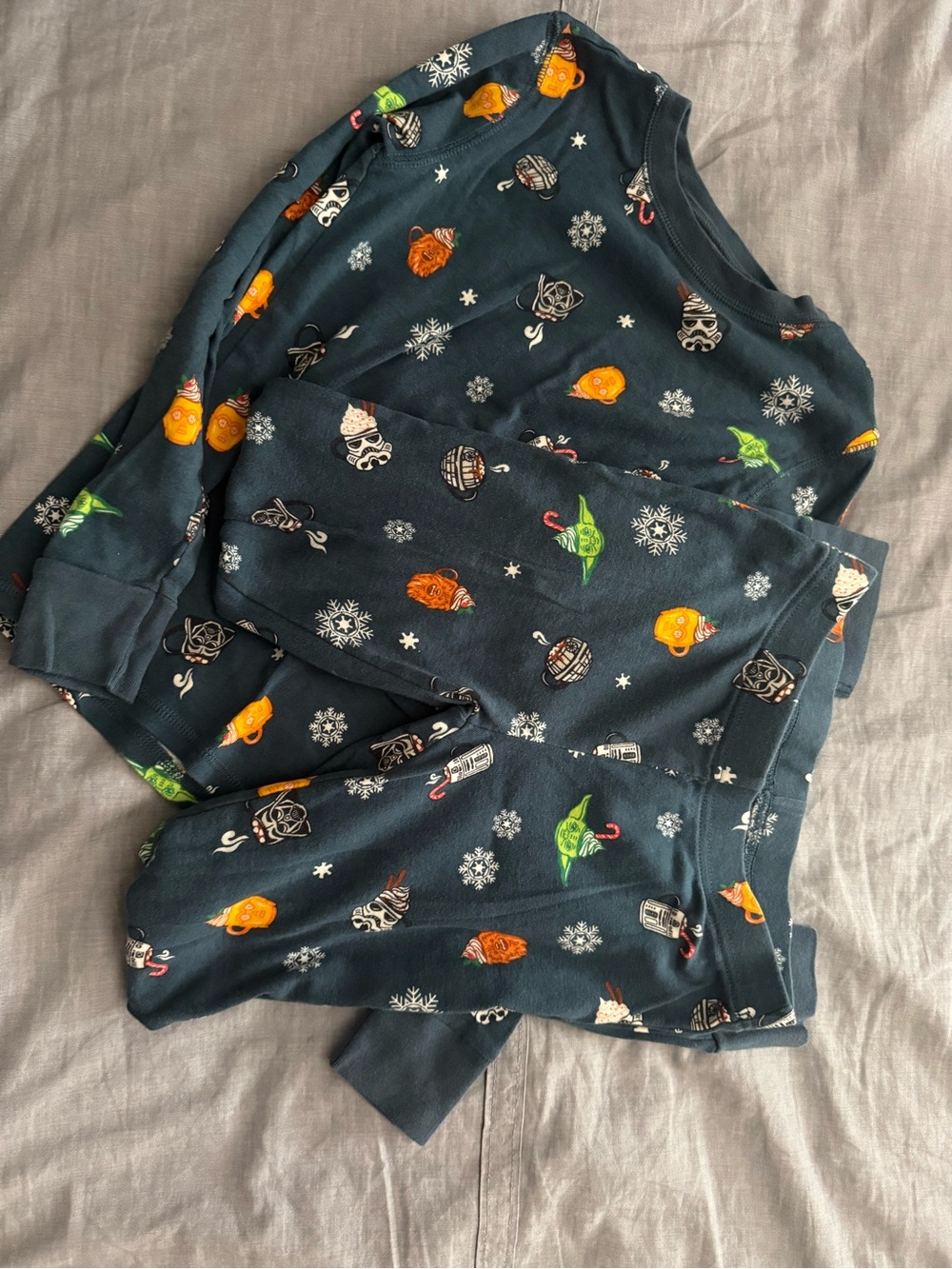 Star Wars Navy Kids Pajama Set with Green, Orange and White Character Prints